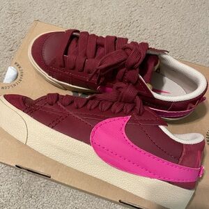 Moving Sale | NEW Nike Blazer Low 77 Jumbo
Team Red Pink Prime Rattan (Women's)